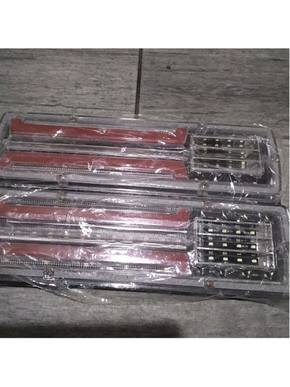 Unbranded LED Rear Tail Lights One Size Red White - Picture 6 of 7